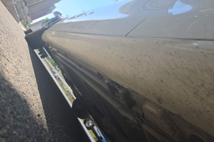Used Mercedes-Benz E-Class 2018 Facelift E 200 L Chassis Front Right
