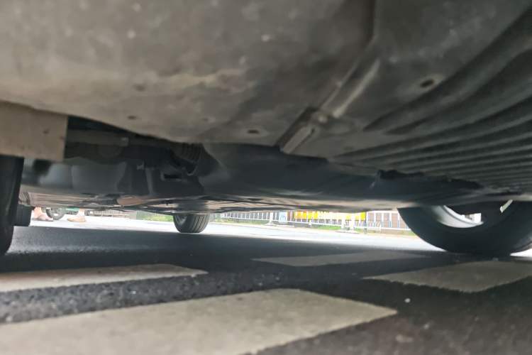 Used Mercedes-Benz E-Class 2018 E 300 L Sport Luxury Edition Chassis Front Right