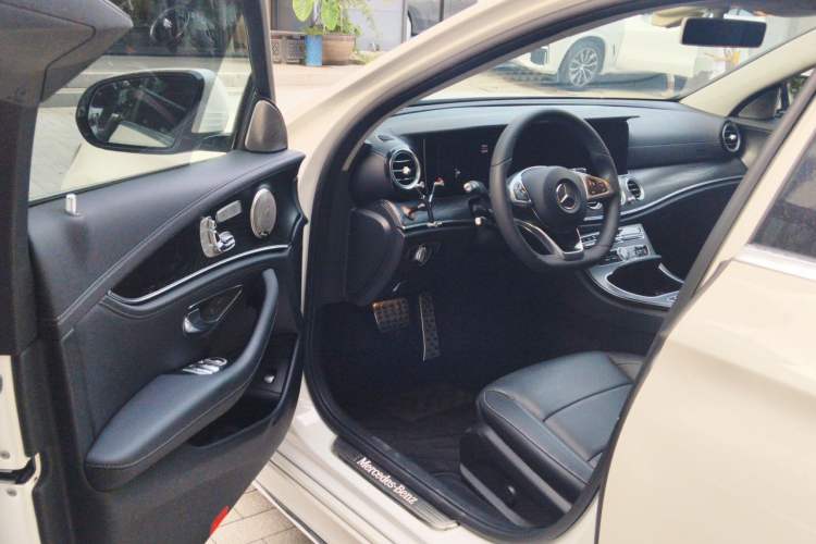 Used Mercedes-Benz E-Class 2018 E 300 L Sporty and Stylish Model Driver Seat