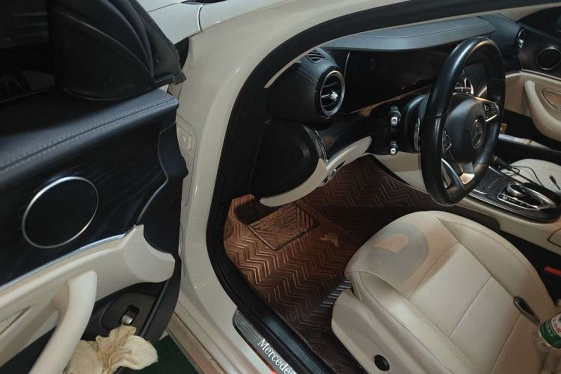 Used Mercedes-Benz E-Class 2018 Restyled E 300 L Sporty and Stylish Edition Driver Seat