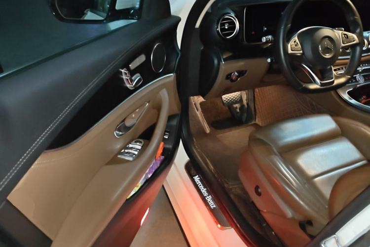Used Mercedes-Benz E-Class 2018 Facelift E 200 L Sport Edition Driver Seat