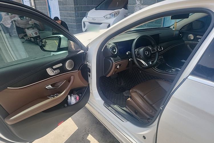 Used Mercedes-Benz E-Class 2018 Restyled E 300 L Sporty and Stylish Edition Driver Seat