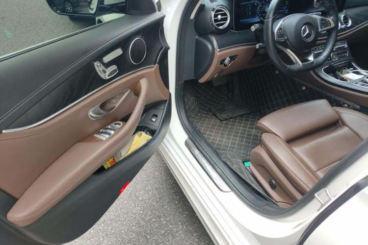 Used Mercedes-Benz E-Class 2018 Facelift E 200 L Sport Edition Driver Seat