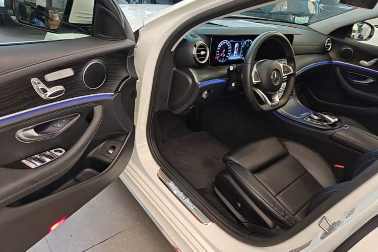 Used Mercedes-Benz E-Class 2018 E 200 L Sport Edition Driver Seat