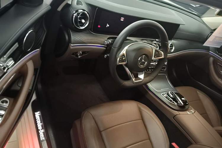 Used Mercedes-Benz E-Class 2018 E 300 L Sporty and Stylish Model Driver Seat