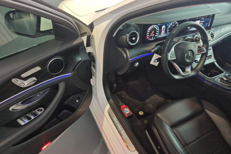 Used Mercedes-Benz E-Class 2018 Facelift E 200 L Sport 4MATIC Driver Seat