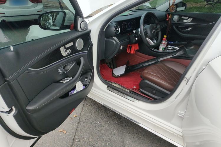 Used Mercedes-Benz E-Class 2018 Restyled E 300 L Sporty and Stylish Edition Driver Seat
