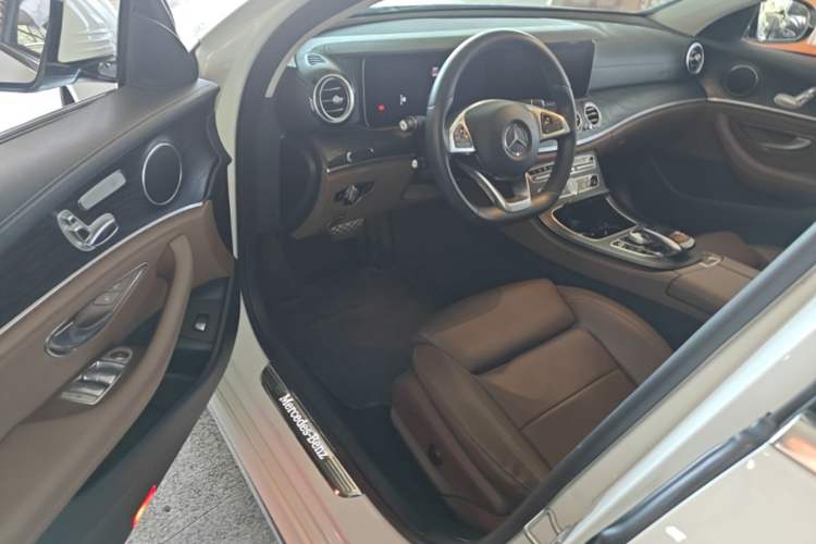 Used Mercedes-Benz E-Class 2018 Facelift E 200 L Sport Edition Driver Seat