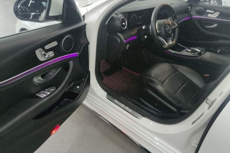 Used Mercedes-Benz E-Class 2018 E 300 L Sport Luxury Edition Driver Seat