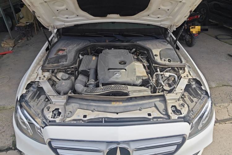 Used Mercedes-Benz E-Class 2018 E 300 L Sport Luxury Edition Engine Bay