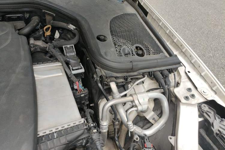 Used Mercedes-Benz E-Class 2018 Facelift E 200 L Sport Edition Engine Bay Left