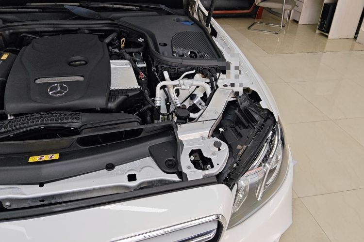 Used Mercedes-Benz E-Class 2018 E 200 L Sport Edition Engine Bay Left