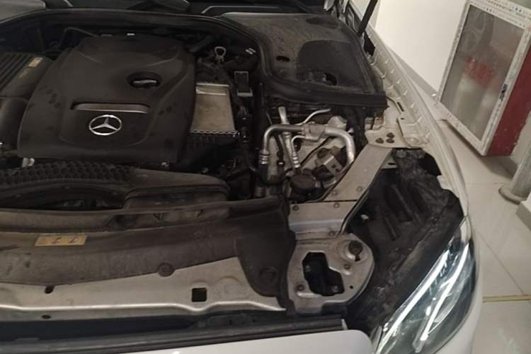 Used Mercedes-Benz E-Class 2018 Facelift E 200 L Sport Edition Engine Bay Left