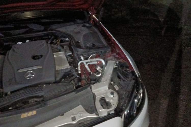 Used Mercedes-Benz E-Class 2018 E 200 Coupe Engine Bay Left