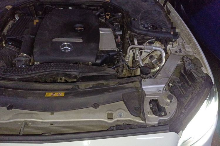 Used Mercedes-Benz E-Class 2018 E 300 Sport Edition Engine Bay Left