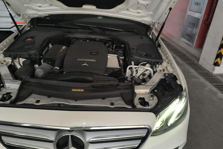 Used Mercedes-Benz E-Class 2018 Restyled E 300 L Sport Luxury Edition Engine Bay Left