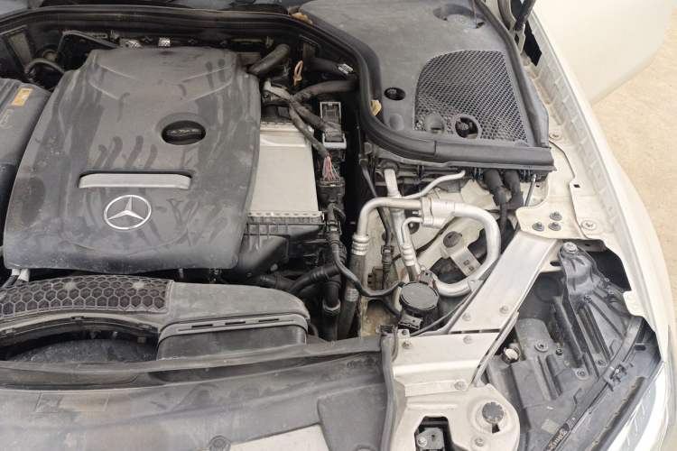 Used Mercedes-Benz E-Class 2018 E 200 L Sport Edition Engine Bay Left