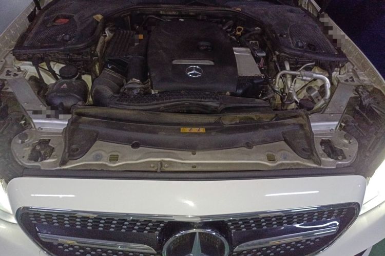 Used Mercedes-Benz E-Class 2018 E 300 Sport Edition Engine Bay
