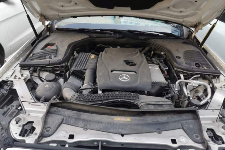 Used Mercedes-Benz E-Class 2018 E 200 Sport Edition Engine Bay