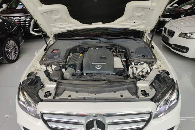 Used Mercedes-Benz E-Class 2018 Restyled E 300 L Sport Luxury Edition Engine Bay