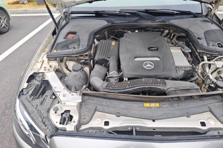 Used Mercedes-Benz E-Class 2018 Restyled E 300 L Sporty and Stylish Edition Engine Bay Right