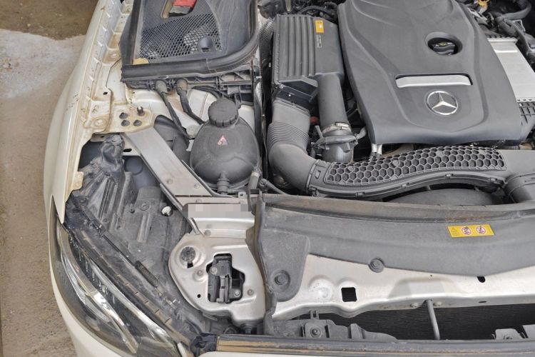 Used Mercedes-Benz E-Class 2018 E 200 L Sport Edition Engine Bay Right