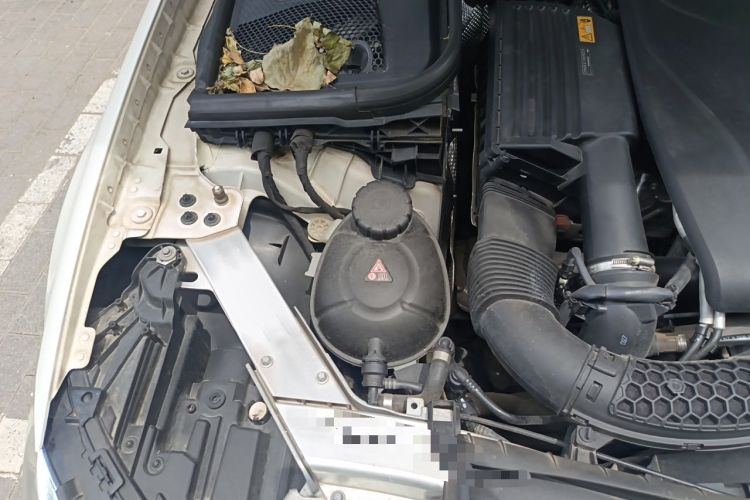 Used Mercedes-Benz E-Class 2018 Facelift E 200 L Sport Edition Engine Bay Right