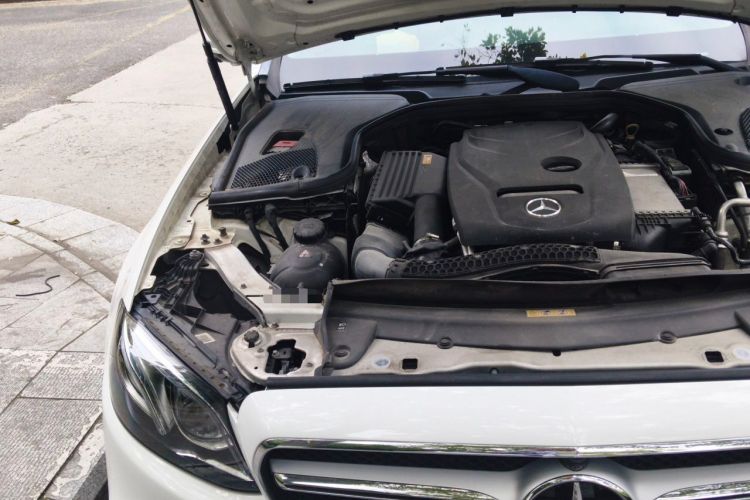 Used Mercedes-Benz E-Class 2018 E 300 L Sport Luxury Edition Engine Bay Right