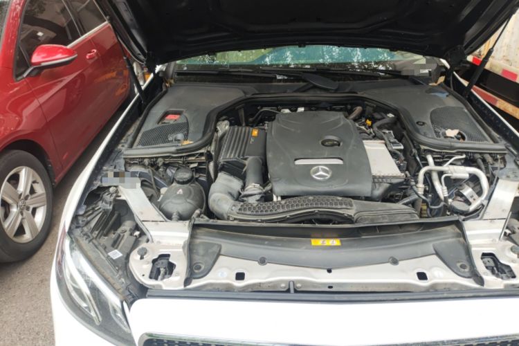 Used Mercedes-Benz E-Class 2018 E 200 4MATIC Coupe Engine Bay Right