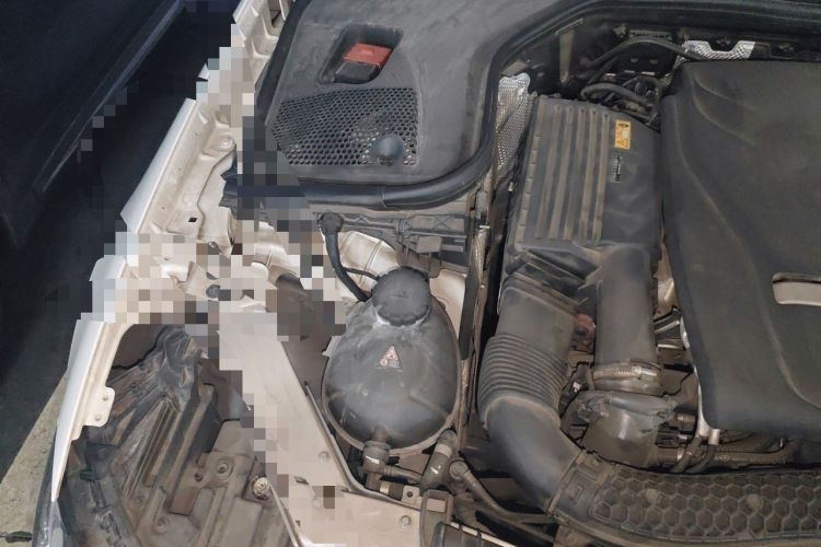 Used Mercedes-Benz E-Class 2018 E 200 Coupe Engine Bay Right