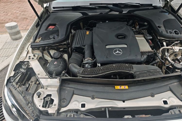 Used Mercedes-Benz E-Class 2018 E 300 L Sport Luxury Edition Engine Bay Right