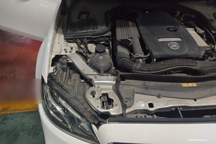 Used Mercedes-Benz E-Class 2018 E 200 Sport Edition Engine Bay Right
