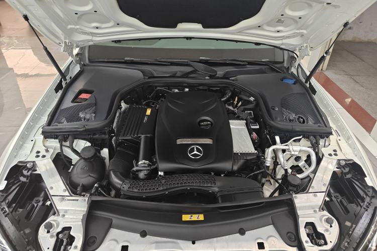 Used Mercedes-Benz E-Class 2018 E 200 L Sport Edition Engine Bay