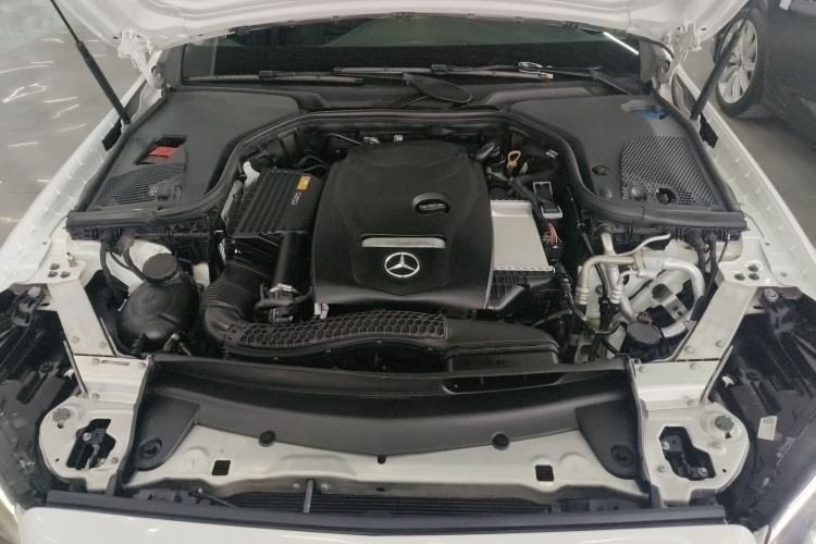 Used Mercedes-Benz E-Class 2018 E 300 L Sport Luxury Edition Engine Bay