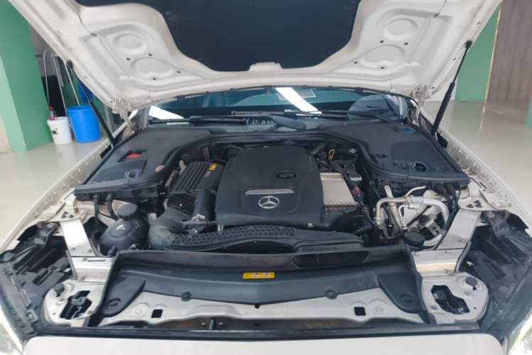 Used Mercedes-Benz E-Class 2018 E 200 L Sport Edition Engine Bay
