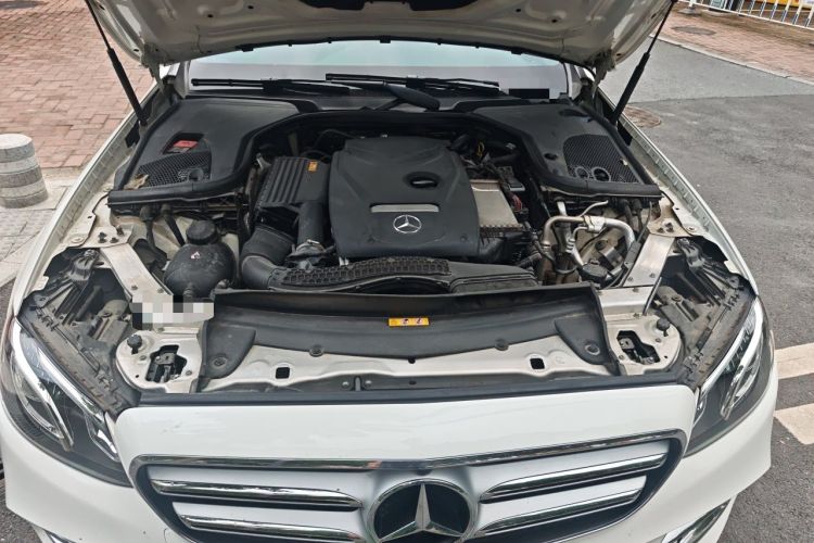 Used Mercedes-Benz E-Class 2018 E 300 L Sport Luxury Edition Engine Bay