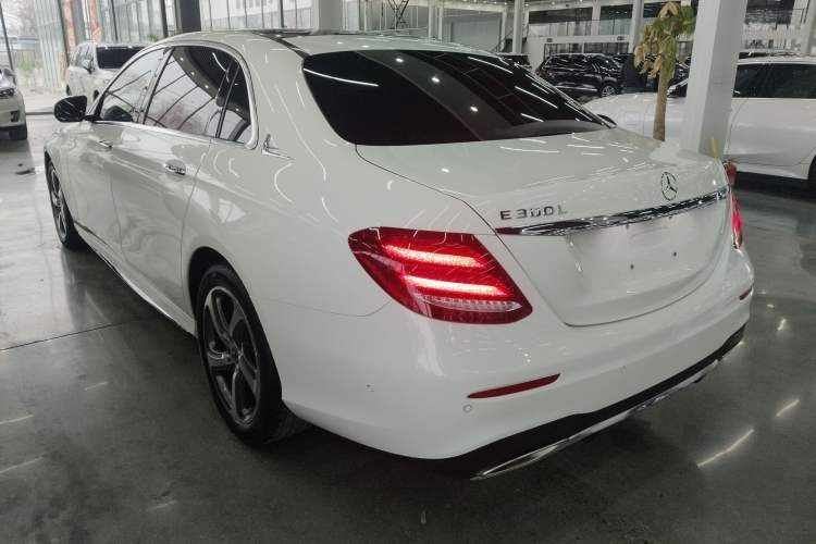 Used Mercedes-Benz E-Class 2018 E 300 L Sport Luxury Edition Exterior 1