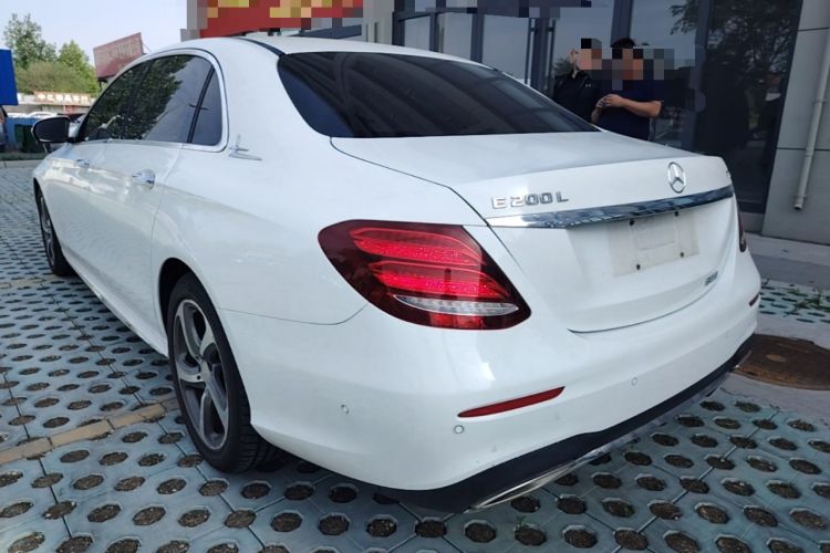 Used Mercedes-Benz E-Class 2018 Facelift E 200 L Sport 4MATIC Exterior 2