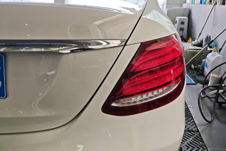 Used Mercedes-Benz E-Class 2018 E 200 L Sport Edition Exterior 2