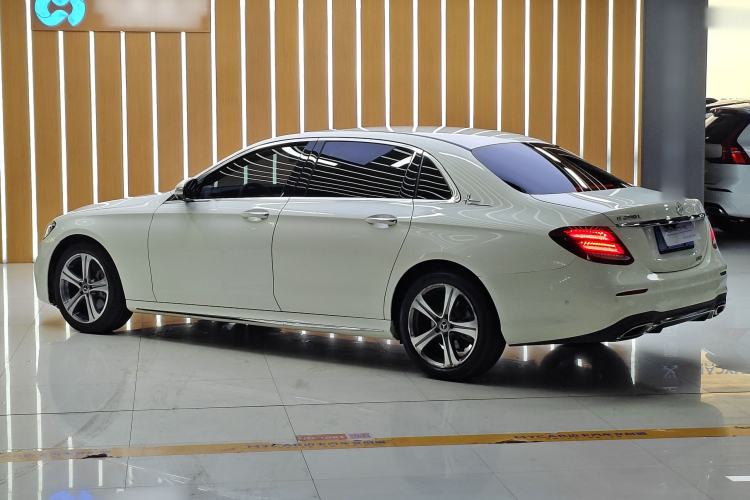 Used Mercedes-Benz E-Class 2018 Facelift E 200 L Sport Edition Exterior 2