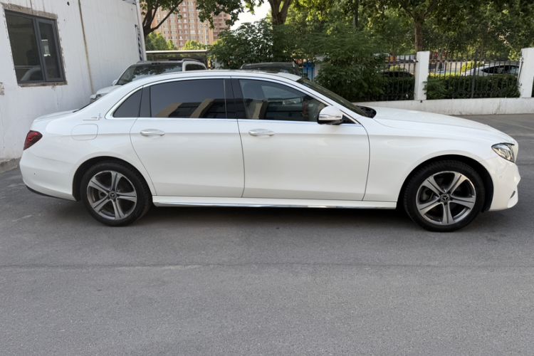 Used Mercedes-Benz E-Class 2018 E 200 L Sport Edition Exterior 3