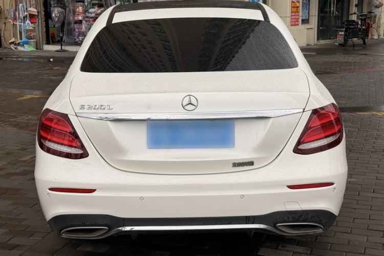 Used Mercedes-Benz E-Class 2018 Facelift E 200 L Sport Edition Exterior 3