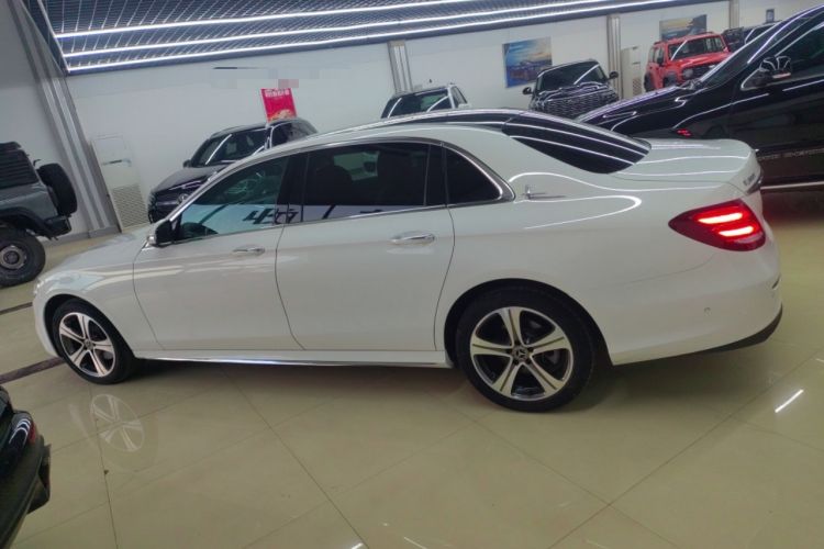 Used Mercedes-Benz E-Class 2018 Facelift E 200 L Sport Edition Exterior 3