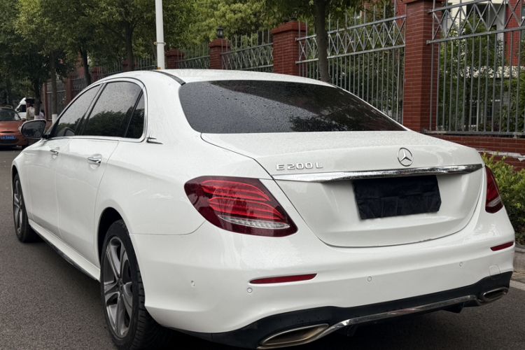 Used Mercedes-Benz E-Class 2018 E 200 L Sport Edition Exterior 3