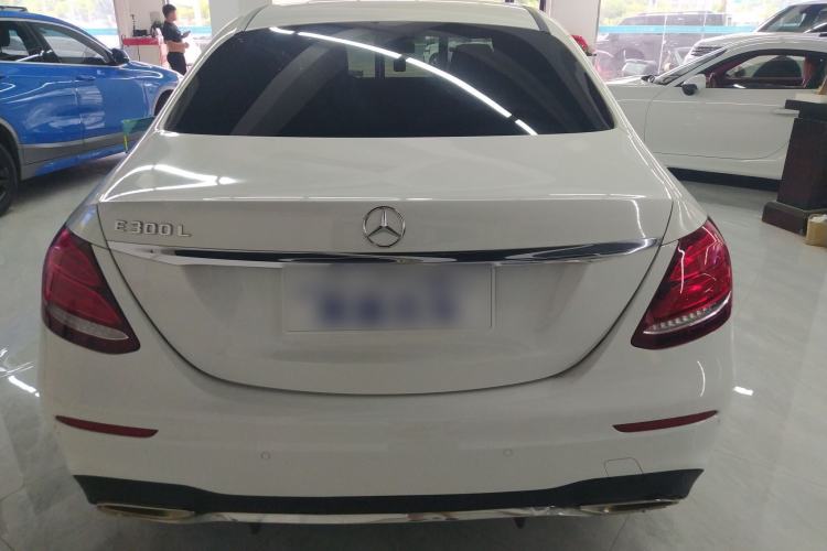 Used Mercedes-Benz E-Class 2018 E 200 L Sport Edition Exterior 4