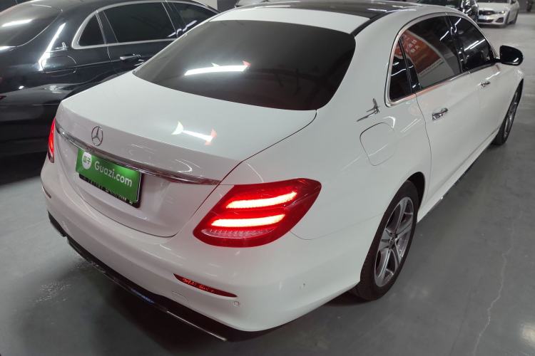 Used Mercedes-Benz E-Class 2018 Facelift E 200 L Sport Edition Exterior 5