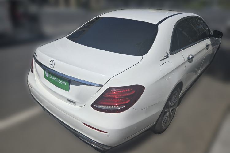 Used Mercedes-Benz E-Class 2018 Facelift E 200 L Exterior 5