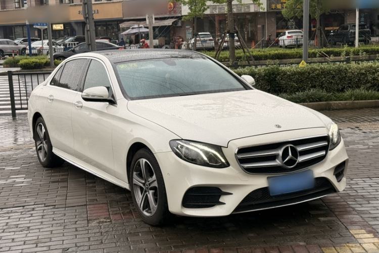Used Mercedes-Benz E-Class 2018 Facelift E 200 L Sport Edition Exterior 5