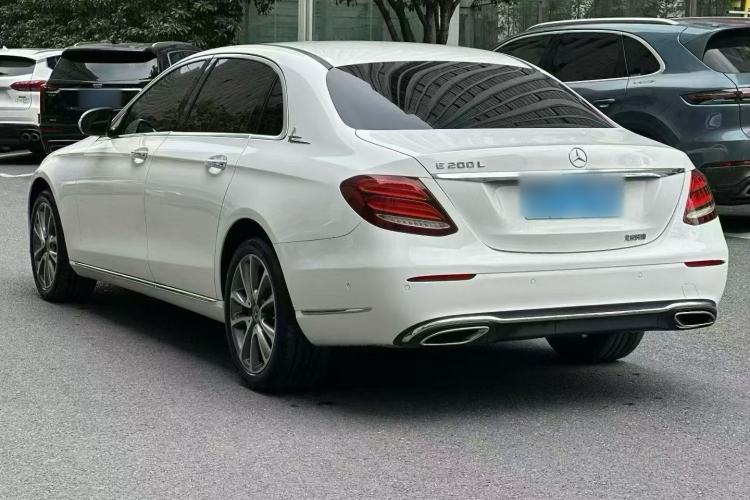 Used Mercedes-Benz E-Class 2018 E 200 L Exterior 6