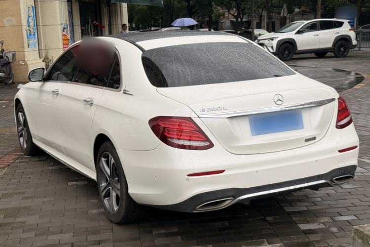 Used Mercedes-Benz E-Class 2018 Facelift E 200 L Sport Edition Exterior 6